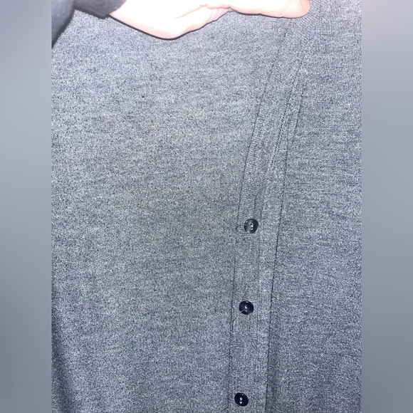 Large womens loose fit stone wash gray button-down cardigan - Picture 4 of 13